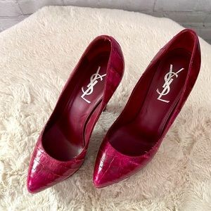 Yves Saint Laurent ‘YSL’ Runway Heel